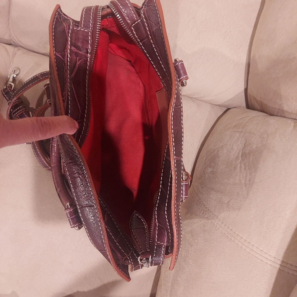 Dooney & Burke burgundy handbag - Picture 3 of 4